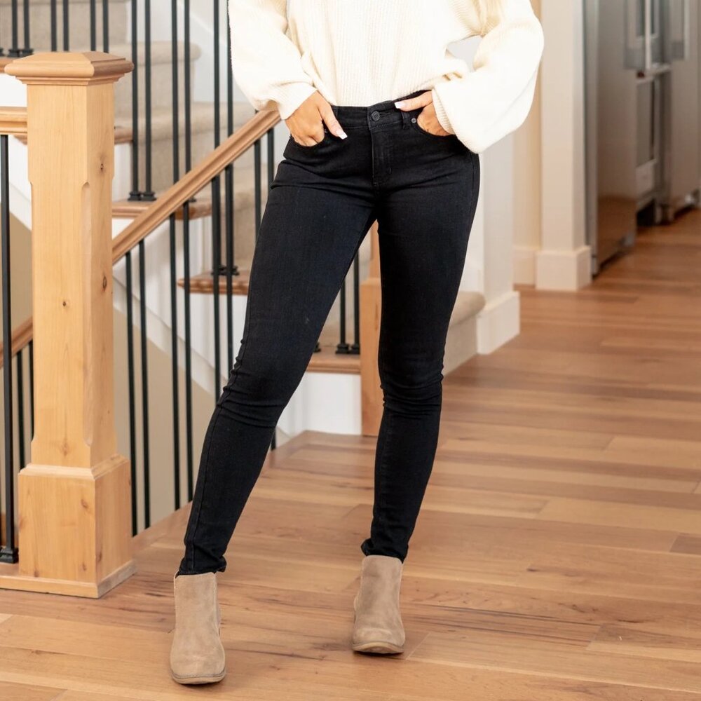 KanCan Nadia Mid Rise Super Skinny Jeans Black Size 24 EUC
